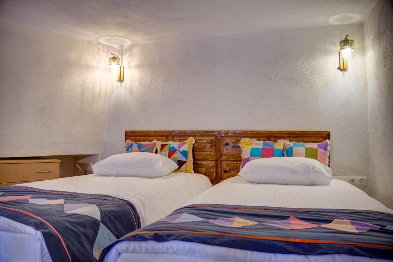 Gibos Cave Hotel Юргюп Екстериор снимка