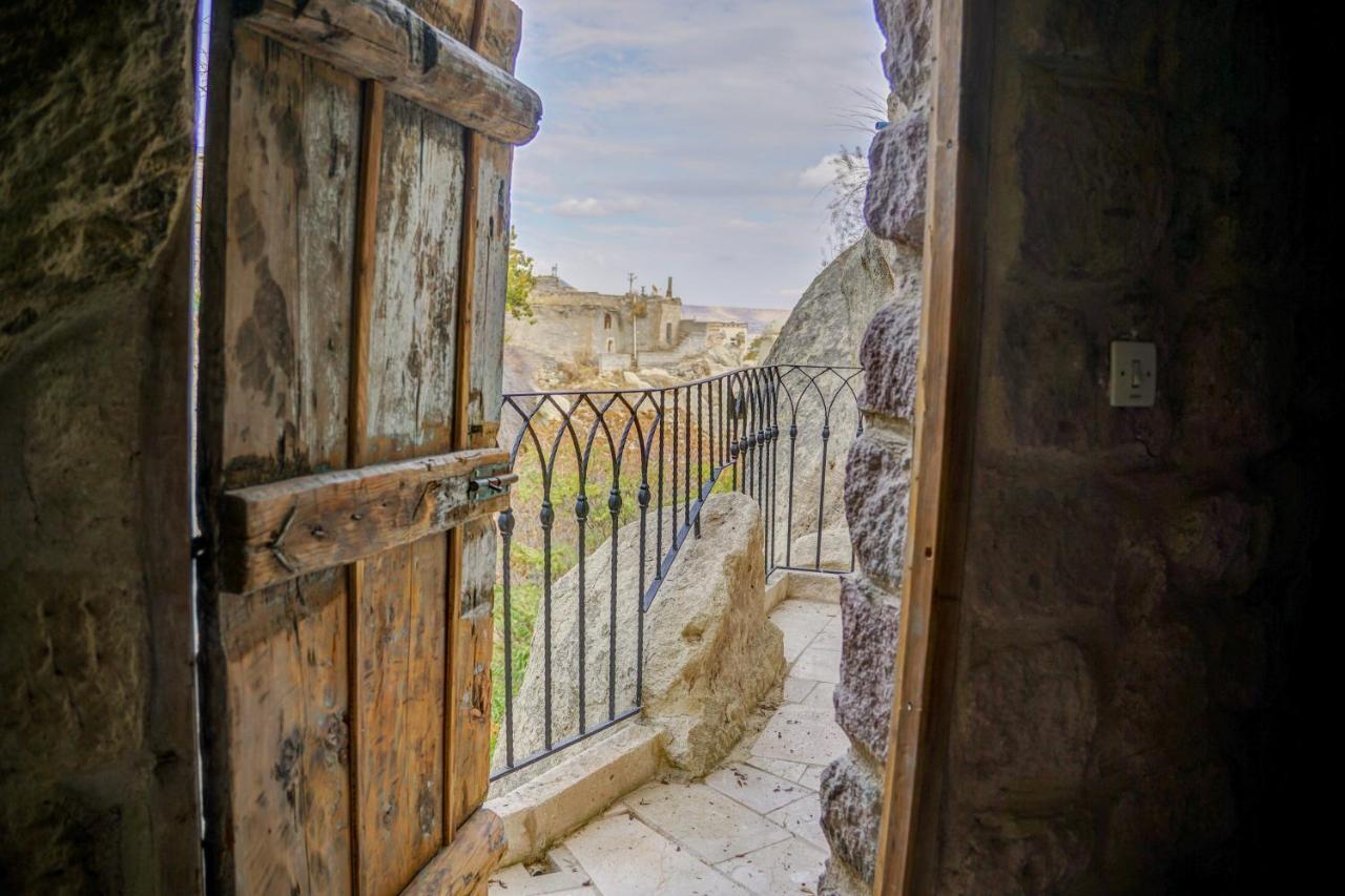 Gibos Cave Hotel Юргюп Екстериор снимка