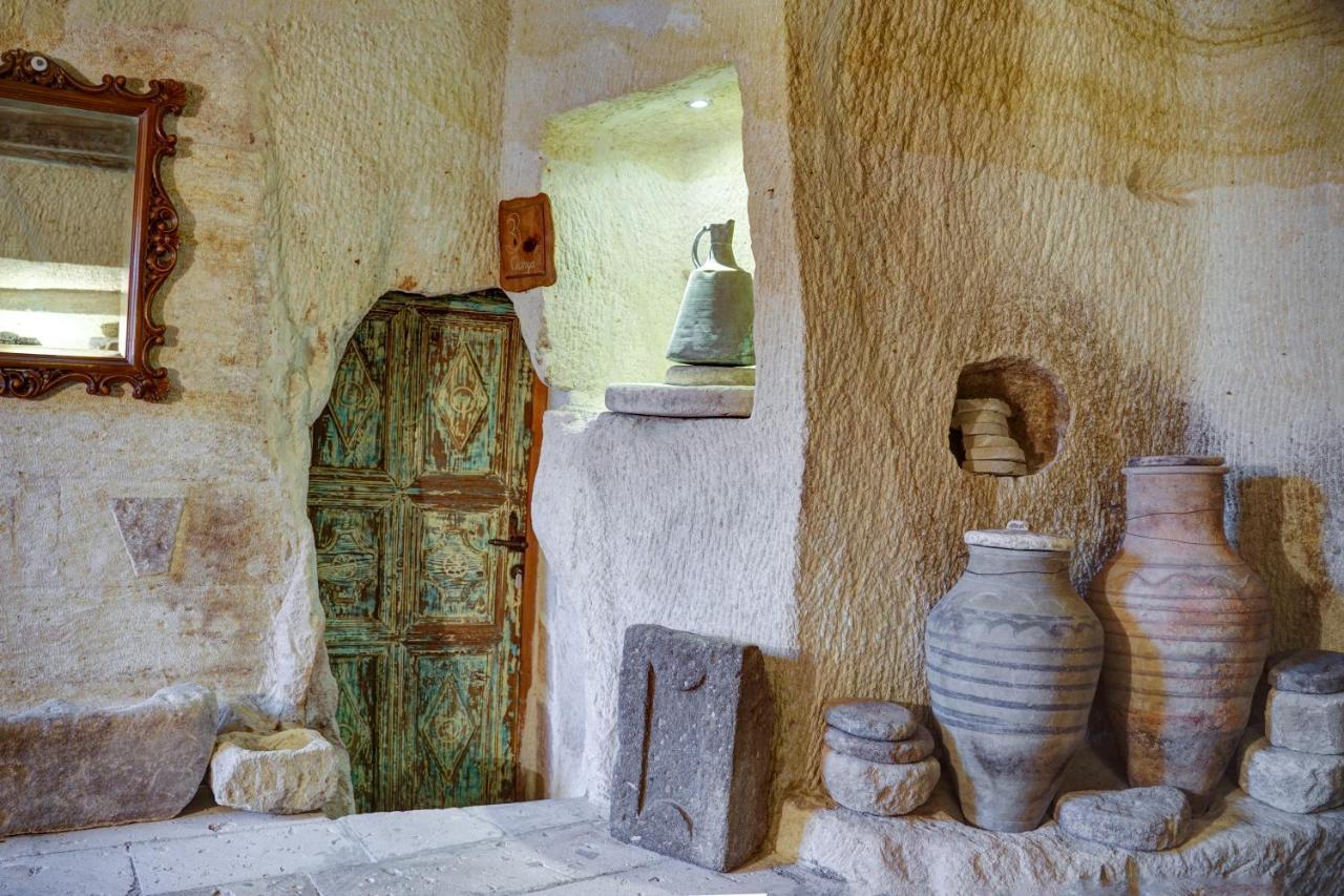 Gibos Cave Hotel Юргюп Екстериор снимка