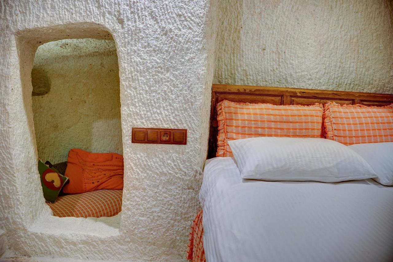 Gibos Cave Hotel Юргюп Екстериор снимка