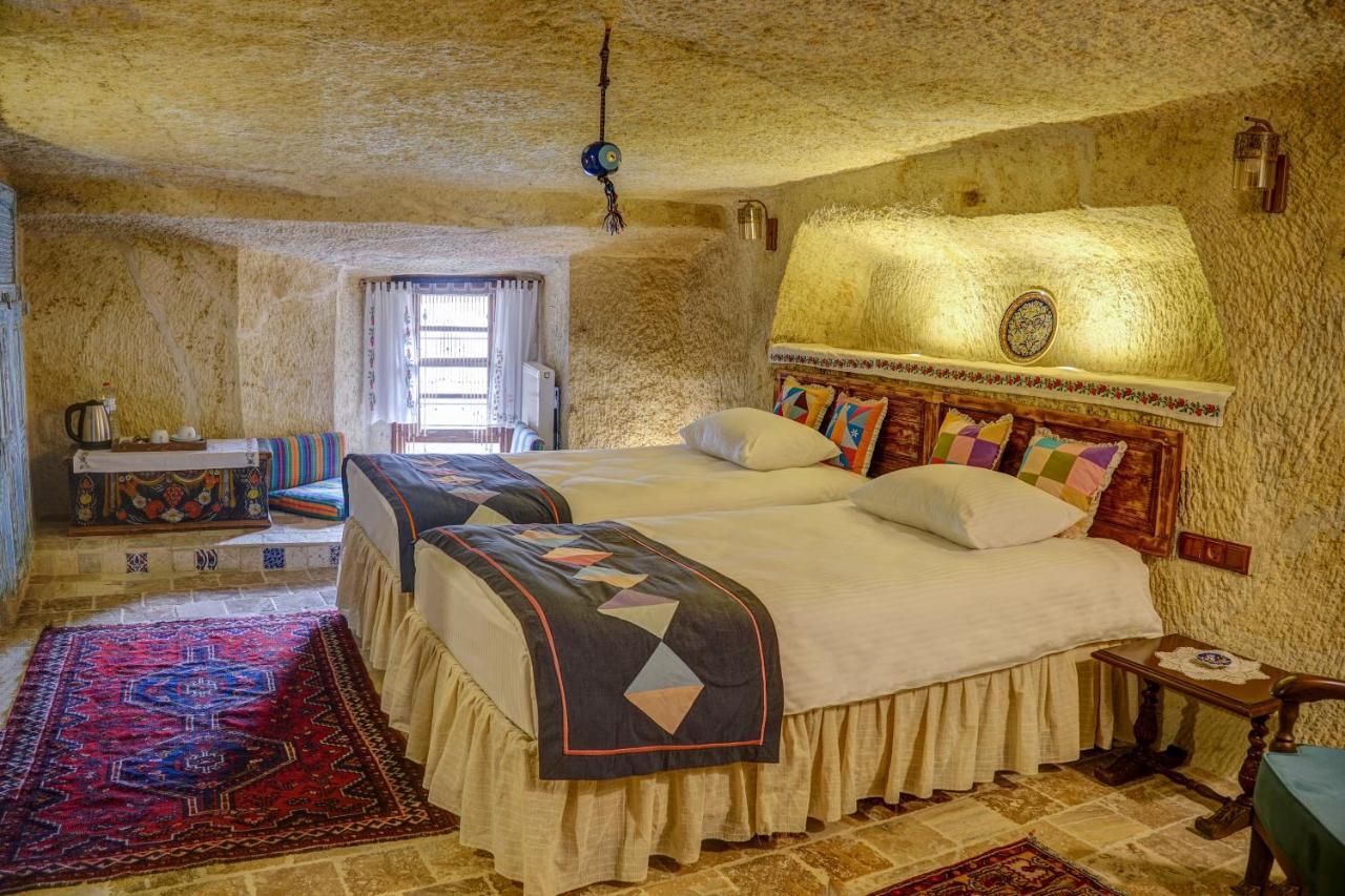 Gibos Cave Hotel Юргюп Екстериор снимка