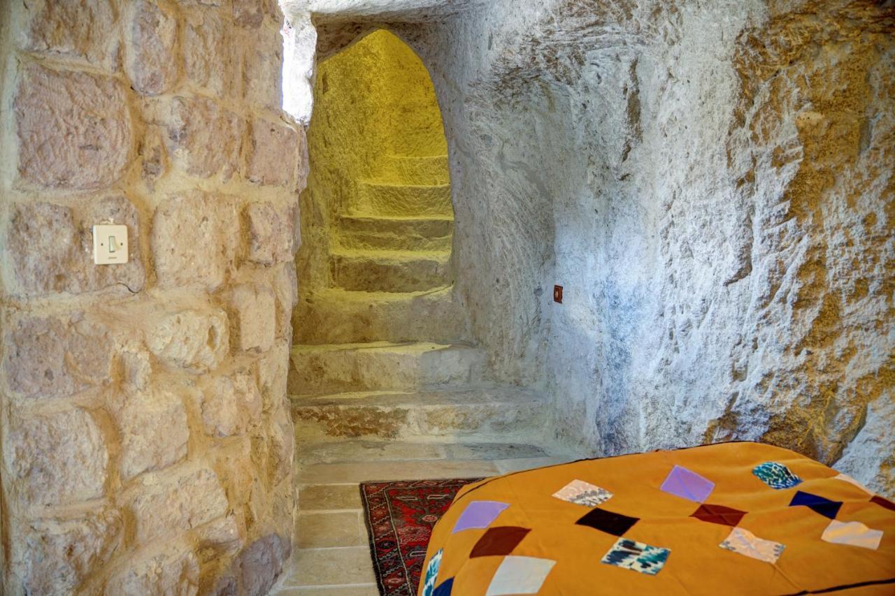 Gibos Cave Hotel Юргюп Екстериор снимка