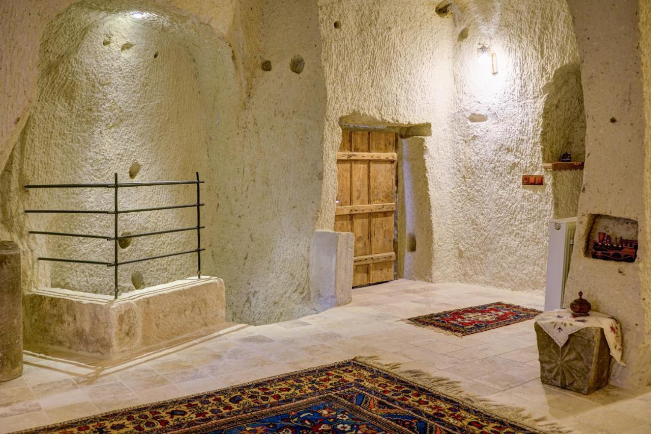 Gibos Cave Hotel Юргюп Екстериор снимка