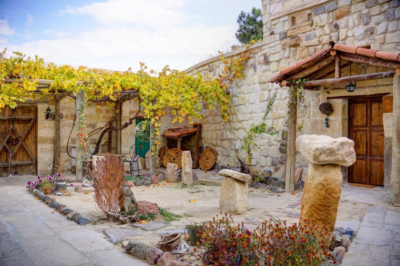 Gibos Cave Hotel Юргюп Екстериор снимка