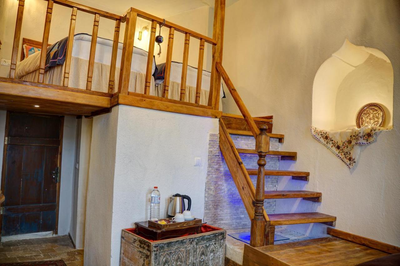 Gibos Cave Hotel Юргюп Екстериор снимка