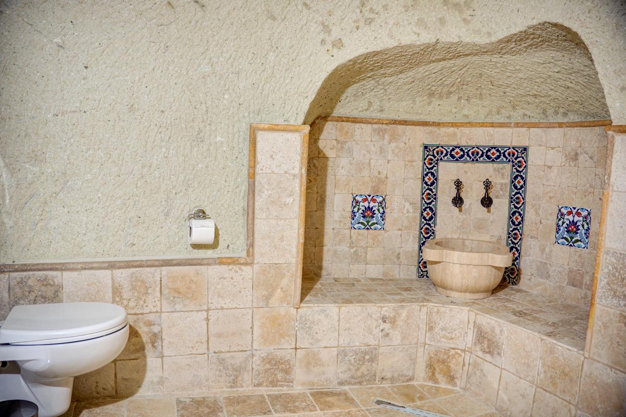 Gibos Cave Hotel Юргюп Екстериор снимка