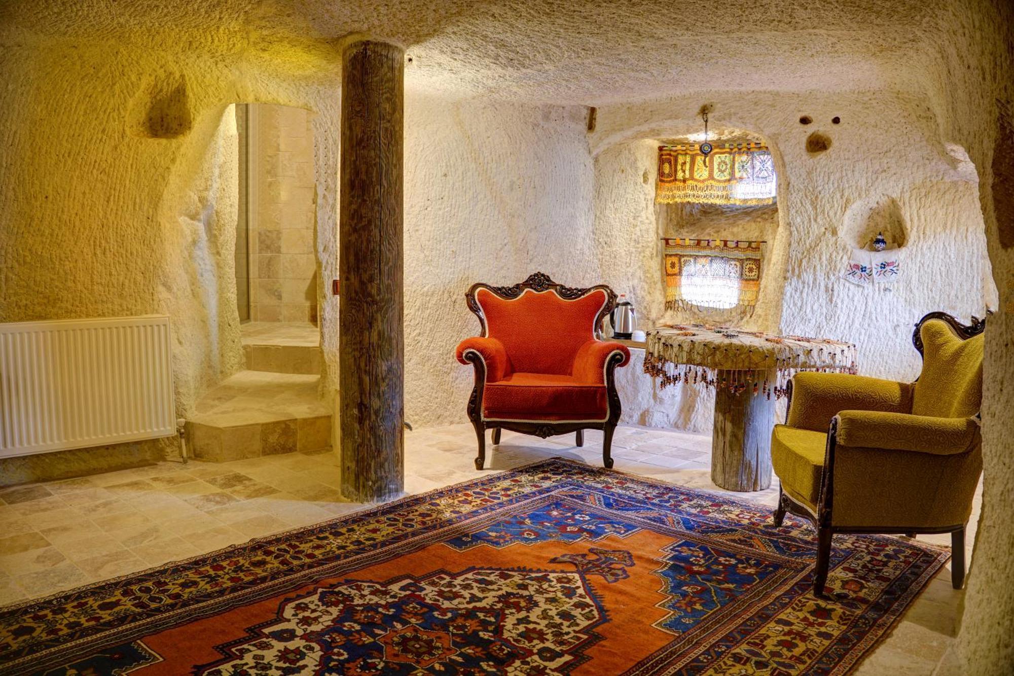 Gibos Cave Hotel Юргюп Екстериор снимка