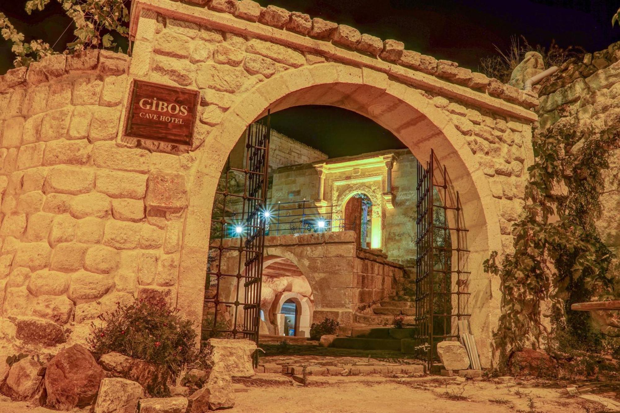 Gibos Cave Hotel Юргюп Екстериор снимка